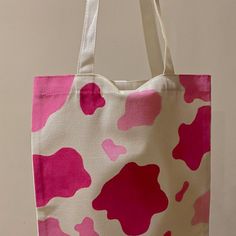 Easy Tote Bag Painting, Tote Bag Design Diy Paint, Decorated Tote Bags, Creative Tote Bag, Diy Tote Bag Design, Handpainted Tote Bags, Pretty Tote Bags, Canvas Bag Diy, Totes Ideas