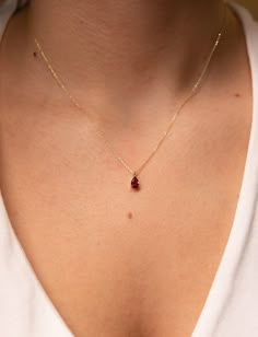 Garnet Necklace Gold, Red Garnet Necklace, Necklace Birthstone, Garnet Necklace, Red Jewelry, Classy Jewelry, January Birthstone, Jewelry Lookbook, Fancy Jewelry