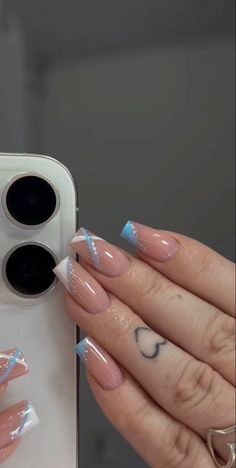 Nails Design Fall, College Nails, Leaves Nails, Hello Nails, Cute Simple Nails, Blue Nail Art, Mermaid Prom Dress, Girly Acrylic Nails, Acrylic Nails Coffin Short