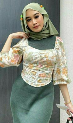 900+ PRETTY MUSLIMAH ideas in 2022 | muslimah, pretty, fashion Hot Dresses Tight, Muslim Girls, Modest Fashion Outfits