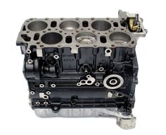 an engine block is shown with nozzles on the top and bottom part,