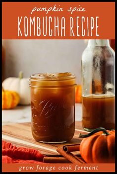 pumpkin spice kombucha recipe in a mason jar