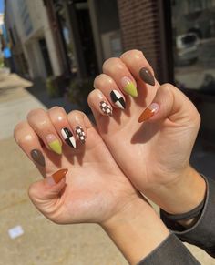 Jenna Kelly, Checkered Nails, Horror Nails, Fall Nail Design, Fall Nail Inspo, Retro Nails, Fall Music, Seasonal Nails, Nail Design Ideas