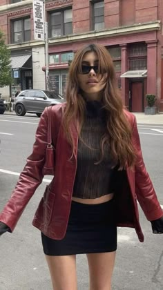 Full Red Outfit, Red Fall Outfits, Dark Red Leather Jacket, Outfits With Red, Red Leather Jacket Outfit, Brit Harvey, Thrift Ideas, Haircut Selfie, Fits Fall