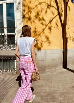 Soufflé turned up pants - pink macro gingham - Gingham Palace Scalloped Shirt, Gingham Outfit, Gingham Pants, Trouser Outfit, Dresses Unique, Rick Rack, Pantalon Large, Gingham Print, Mode Inspiration