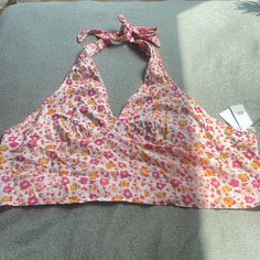 Nordstrom Womans 3x Floral Pink & Orange Halter Top *Nwt* Arrives New Halter Top Tie Neck Colorful And Cute Y2k Retro 70s Style Pink And Orange Outfit Summer, Pink Triangle Top For Beach Season, Nordstrom Sleeveless Summer Tops, Nordstrom Sleeveless Tops For Summer, Nordstrom Sleeveless Tops For Spring, Cute Halter Tops, Triangle Top Pattern, Flora Outfits, Hippie Aesthetic Outfit