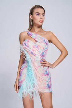 Note: This product is final sale and cannot be returned or exchanged unless there is a quality issue. This Caramel Feather Sequin Mini Dress will make a romantic out of you! Colorful printed mesh fabric, covered sequins throughtout, shape a sultry one-shoulder neckline, strapless bodice, and figure-flaunting bodycon mini skirt.The curve-hugging fit continues down to the feather fringe hem. Feather decorated from the chest to the hem giving you a mesmerizing detailing that sparkles effortlessly.J Feather Fringe, Bodycon Mini Skirt, Bandage Midi Dress, Corset Mini Dress, Feather Dress, Stylish Clothes For Women, Mini Cocktail Dress, Sequin Mini, Sequin Mini Dress