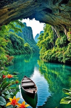 Nature Photography Ideas, Glowworm Caves, Honeymoon Destination Ideas, Green Country, Places In The World, Wallpaper For Your Phone, Green Trees, Europe Destinations, World Famous