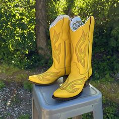 These Stunning Cowgirl Boots Are Always The Talk Of The Town. Made Of All Yellow Leather With Stitch. Inside It Red Cow Leather. Also The Sole And Heels Are All Leather. This Is A Handmade Boot With 3/4 Good Year Welt. 12” High On The Leg And A 1 3/8” Stacked Leather Heel. These Have A Good Sole Cushion Inside So If You Are Between Size Go Up 1/2. If You Don’t See Your Size Ask. Yellow Fitted Boots With Round Toe, Western Style Yellow Boots For Spring, Summer Festival Snip Toe Boots, Yellow Pointed Toe Boots For Summer, Yellow Western Boots With Round Toe, Yellow Western Leather Boots, Yellow Cowboy Boots, Cowgirl Boots Aesthetic, Cowboy Ankle Boots