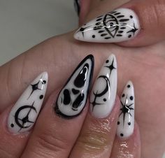 Horror Nails, Holloween Nails, Spooky Nails, Halloween Nails Easy, Witchy Nails, Halloween Acrylic Nails, Punk Nails, Gothic Nails, Goth Nails