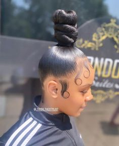 Hairstyles On Black Women, Bun Hairstyles For Black Women, Winter Protective Styles, Ninja Bun, Protective Styles For Natural Hair, Styles For Natural Hair, Black Hair Bun, Latest Hair Braids