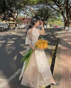 White Ao Dai Wedding Dress, Korean Fashion Dress Formal, Ao Dai Wedding Dress, Aesthetic Korean Fashion, Vietnamese Wedding, Chinese Fashion Street