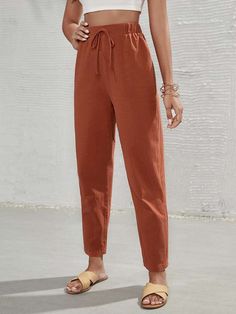 Pant Design, Kurti Pant, Tapered Trousers, Red Pants, Pantalon Large, Tapered Pants, Fashion Design Clothes, Cropped Trousers, Drawstring Pants