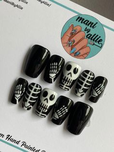 #skeleton #halloween #halloweenideas #halloweennails #halloweencostumeideas #spooky #spooktober #blacknails #blacknaildesigns #blacknurses #october #fallnails #nails #nailart #naildesign #nailideas #nailinspiration #pressonnails #etsyshop #etsyseller Skeleton Nails Easy, Halloween Skeleton Nail Art, Black Nails With Skeleton, Skelton Nails Acrylic, Skeleton Hand Charm Nails, Art Hobbies, Black Nail Designs, Painted Nail Art