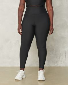 Women's Activewear Clothing: YPB by Abercrombie Onyx Color, Onyx Colour, Short Grey Hair, Workout Wardrobe, Women's Bottoms, High Rise Leggings, Active Wear Outfits, Pocket Bag, Active Women