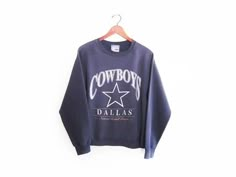 vintage sweatshirtDallas Cowboys90s sportswear1990s Dallas Cowboys box - StanyStore Dallas Cowboys Sweatshirt, Fit Checks, Bday Gifts, Cowboys Shirt, Vintage Cowboy, Birthday List, Workout Sweatshirt, Cute Simple Outfits, Embroidered Sweatshirts