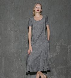 Hey, I found this really awesome Etsy listing at https://www.etsy.com/listing/247233836/gray-linen-dress-long-short-sleeved Dress Simple Elegant, Blue Linen Dress, Summer Shift Dress, Boho Mode, Retro Style Dress, Simply Dresses, Dress Layered, Linen Shift Dress, Long Linen Dress