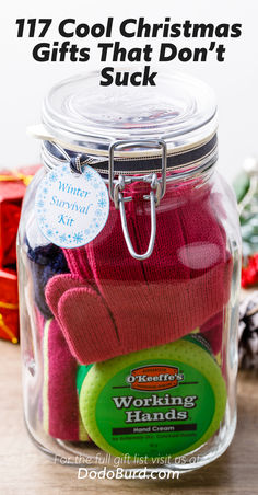 2024 christmas gifts Diy Gifts In A Jar, Gift In A Jar, Gifts In A Jar, Gift Jar, Christmas Gift Basket Ideas, Gift Making, Christmas Mason Jars, Mason Jar Gifts, Christmas Gift For Mom