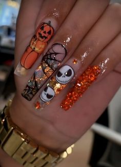 Disney Halloween Acrylic Nails, Halloweentown Nails, Jack And Sally Nails, Villain Nails, Halloween Nails Acrylic, Nightmare Before Christmas Nails, Horror Nails