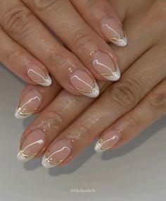 Creme Nails Design, Nail Extension French Tip, Silver Nail Inspo Short, French Design Almond Nails, Nails For A Champagne Dress, Hoco Nails Gel, Classy Nails With Gold, November French Nails, Gold Lined Nails