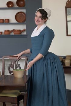 Historically Accurate 18th Century Gown in Blue Linen. Lightweight for Summer reenacting and encampments. Perfect for Outlander impression, Betsy Ross impression, and casual early american/colonial american reenacting. 1770-1790 impressions. Colonial Dress American, 18th Century Fashion Women, 18th Century Dress Pattern, Colonial Fashion, Colonial Woman, 1700s Fashion, Mennonite Dress, Hunters Moon, Fancy Clothing