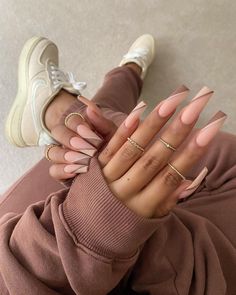 Need some neutral aesthetic nail designs? Check out these absolutely stunning nail designs that are perfect for fall too! Neutral Nail Designs Coffin, Long Neutral Acrylic Nails, Long Neutral Nails, Minimalist Nails Square, Fall Baddie Nails, Nude Baddie Nails, Nail Deaigns, Ongles Beiges, Beige Nails Design