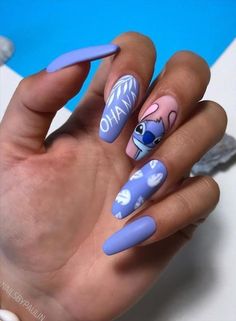 Stitch Inspired Cake, Disney Nails Lilo And Stitch, Kilo And Stitch Nails, Stitch Nails Disney Short, Lilo Nail Art, Nails Stitches Design, Lilo And Stitch Nails Acrylic Short, Nail Art Designs Disney Lilo Stitch, Stitch Inspired Nails