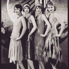 Prohibition Speakeasy, 1920s Halloween, Flapper Girls, Flapper Dresses, Power Bar, Flapper Costume, 1920s Flapper Dress