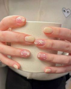 Floral Nail Design, Floral Nail Designs, Floral Nail