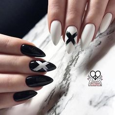 Black And White Design Nails, White Design Nails, Black And White Nails, Nails Bright, Gothic Nails, Ombre Acrylic Nails