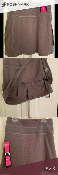 Teezher skirt sz S Skirt, Outfit Inspo, Plus Fashion, Pants, Fashion Design, Closet, Dresses, Fashion Tips, Fashion Trends