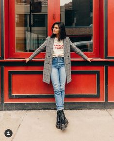 Combat Boot Outfits, Combat Boot Outfit, Dr Martens Outfit, Looks Jeans, Elegante Casual, Mode Inspo, Inspiration Mode, Fashion Mode, Looks Style