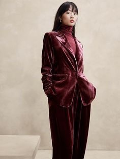 26th Birthday Outfit, Party Fit Ideas, True Summer Outfits, Welcome Party Dress, Wedding Suits For Women, Burgundy Outfit Ideas, Books Autumn, Party Dress Code