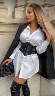 Corset Top Over Dress Outfit, Clothes With Corset, Corset With Dress Outfit, Shirt And Corset Outfit, Corset With Dress, Corset Over Shirt Outfits, Corset Over Shirt, Shirt Dress With Corset, Corset Belt Outfit