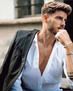 Haircut Style for Men. Short Haircut. Beard Style. Trimmed Beard. Short Beard. Light Beard. Smart Looks. Mens Fashion. Κούρεμα Bob, Short Beard