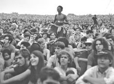 Woodstock 1969 Altamont Concert, Woodstock Hippies, Flower Child Hippie, Monterey Pop Festival, Flower Children, 60s Hippie