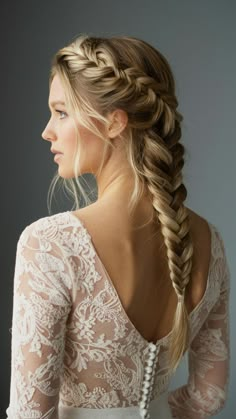 Bridal French Braid Hairstyles, Wedding French Braid Hairstyles, Wedding Hair French Braid, Wedding French Braid, French Braid Bridesmaid Hair, Bride Braid Hairstyle, Valima Hairstyle, Bridal Hairstyles Braid, French Braid Wedding Hairstyles