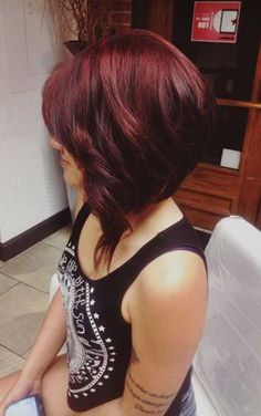 Red Bob Hair, Undercut Haircut, Super Short Haircuts, Inverted Bob Haircuts, Red Bob, Inverted Bob Hairstyles, Stacked Bob Haircut, Corte Bob, Lob Haircut