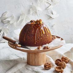 Dates Pudding, Sticky Date Pudding Recipe, Date Pudding Recipe, Sticky Dates, Apricot Dessert, Cinnamon Tea Cake, Sticky Date, Sticky Date Pudding