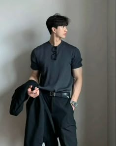 Guy Fancy Outfits, Big Guy Business Casual, Business Casual All Black Outfits, Male Business Casual Outfits, Black Men Business Casual Outfits, Fancy Male Outfits, Korean Fashion Men Summer, Handsome Outfit, Ideal Relationship