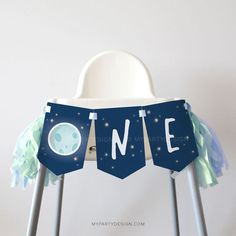 Space theme high chair banner for a first birthday Two The Moon And Back, Baby First Birthday Themes, Two The Moon, Birthday High Chair, Boys First Birthday Party Ideas, Astronaut Birthday, 1st Birthday Party Themes