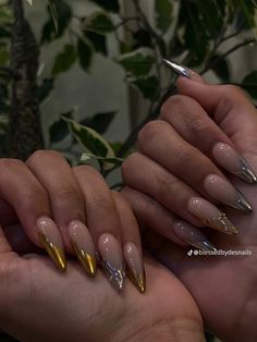 Coronation Nails, Nails Nye, Elite Nails, Silver Nail Designs, Gold Acrylic Nails, Retro Nails, Gold Nail Designs, Fantasy Nails, Short Gel Nails