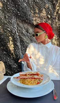 Bali Outfit Ideas Hijab, Summer Outfits Italy, Amalfi Coast Outfits, Hijabi Fashion Summer, Mode Turban, Modest Fashion Hijab, Modest Summer Outfits, Stylish Short Dresses