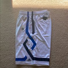 Adidas Midtown Crossup Athletic Basketball Shorts Nwt This Product Has Been Designed To Give You Performance Comfort And Style. White Adidas Sports Shorts, White Adidas Sports Pants, Adidas White Sports Shorts, Adidas White Sporty Shorts, Adidas White Casual Shorts, Adidas Casual White Shorts, Adidas White Bottoms With Built-in Shorts, Casual White Adidas Bottoms, White Cotton Adidas Shorts