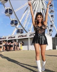 State Fair Outfits, Rave Party Outfit, Festival Fashion Outfit, Techno Outfit, Rave Outfits Edc, Rave Outfits Festivals, Festival Outfit Inspiration, Festival Rave Outfit, Festival Inspo