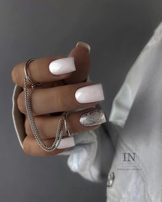 ???????????? Nails Esthetic, Content Pictures, Deluxe Nails, Hand Poses, Nail Table, Silver Nail Art, Fake Nails Long, Diy Acrylic Nails, Nail Pictures