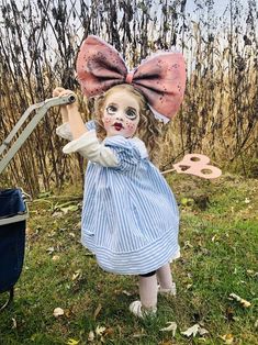 Diy Windup Doll Costume, Diy Wind Up Doll Costume, Scary Kid Costumes, Wind Up Doll Costume Kids, Scary Doll Costume For Kids, Wind Up Doll Makeup, Creepy Doll Costume For Kids, Windup Doll Costume, Halloween Costumes Girls Kids