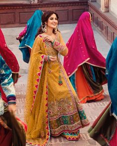 Pakistani Mehndi Dress, Mehendi Outfits, Desi Wedding Dresses, Bridal Dresses Pakistan