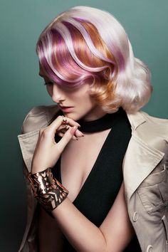 Futuristic Hairstyles, Raspberry Caramel, Unusual Hair Colors, Hairstyle Girl, Sophisticated Hairstyles, Hair Color Unique, Hair Guide, Hair Color And Cut, Creative Hairstyles