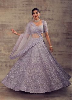 Lehenga For Weddings, Jewellery With Lavender Lehenga, Lavender Colour Lehenga Design, Lilac Wedding Lehenga, Unique Colour Lehenga, Lengha Lavender, Lavender Net Lehenga, Fabric For Lehenga Indian Weddings, Lavender Wedding Lehenga